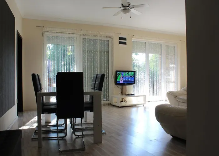 Medlin Apartman Apartment Siófok